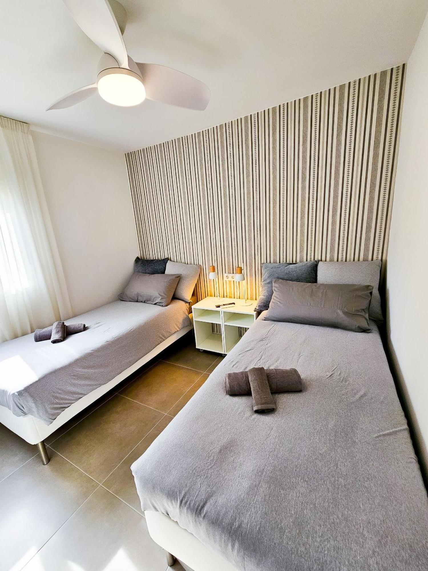 P&L House Las Olas Плая дел Инглес Екстериор снимка